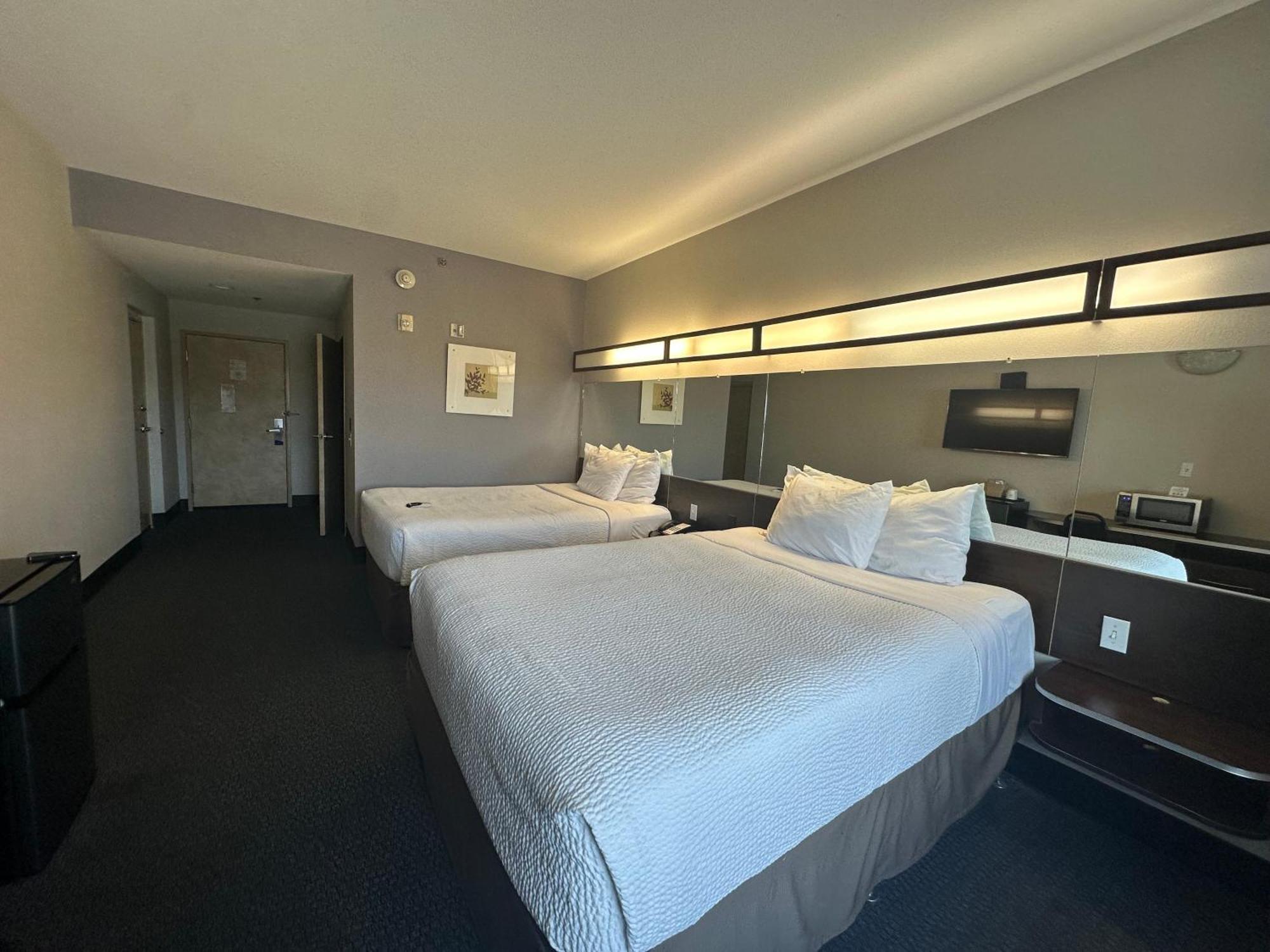 Microtel Inn & Suites By Wyndham Quincy Downtown - River Area Kültér fotó