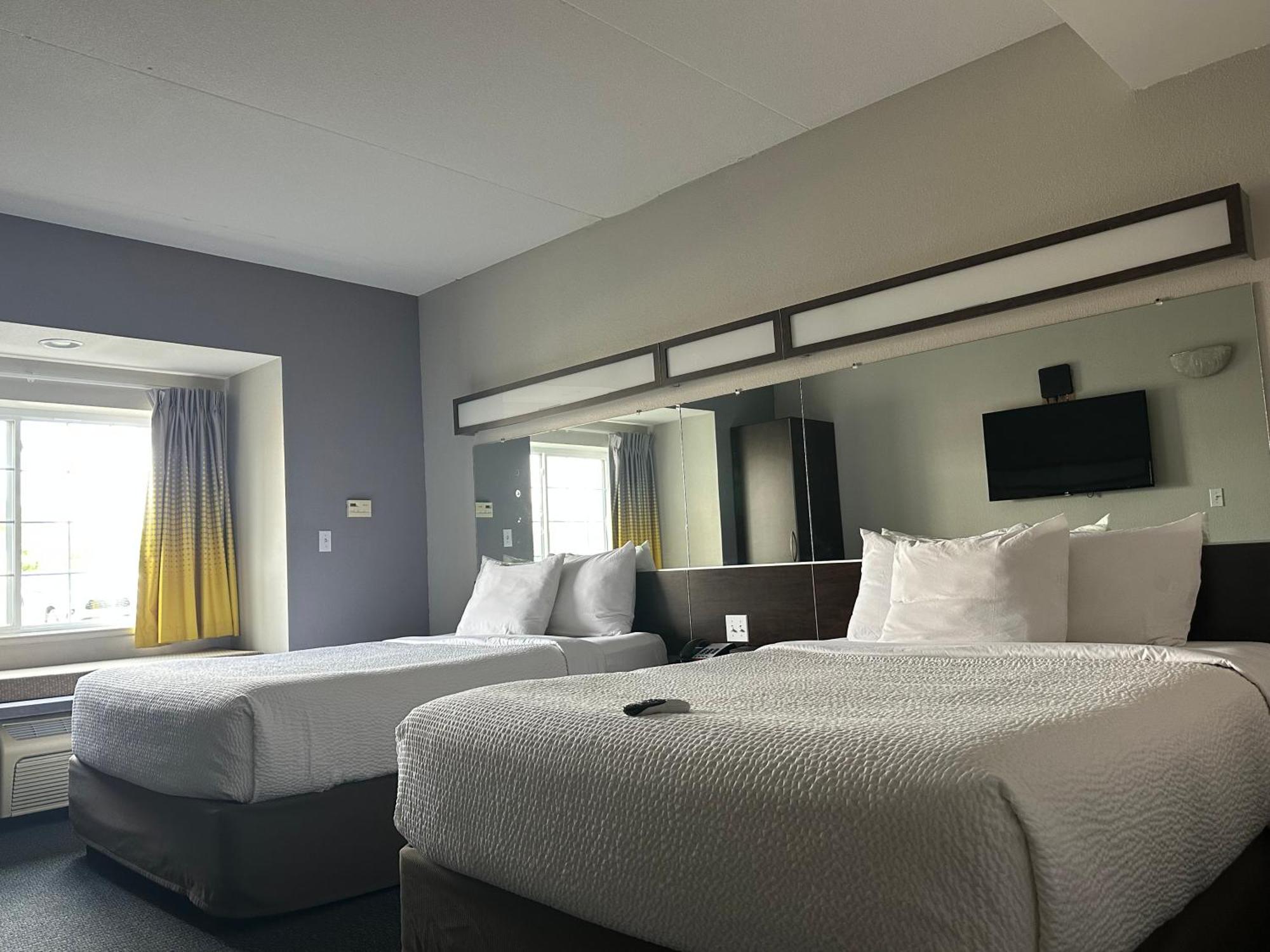 Microtel Inn & Suites By Wyndham Quincy Downtown - River Area Kültér fotó